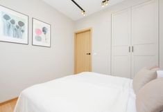 Others 5 Bałuckiego Apartment Warsaw by Renters