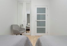 其他 7 Spacious Apartment With Desk by Renters