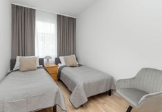 其他 5 Spacious Apartment With Desk by Renters