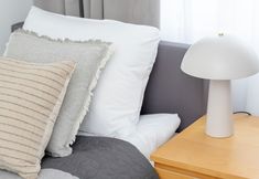 其他 3 Spacious Apartment With Desk by Renters