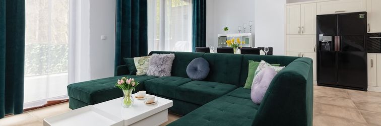 Lain-lain Apartment With Pool by Renters Prestige