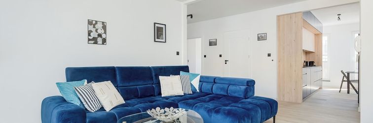 その他 Wroclaw Dark Blue Apartment by Renters