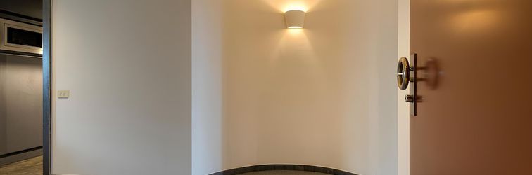 Others Unique Luxury Central Flat