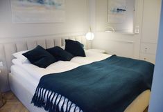 Others 3 Mennica Amethyst by Renters Prestige