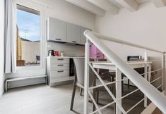 其他 7 Syracuse Duplex Apartments with Terrace