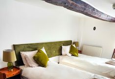 其他 3 The New Inn