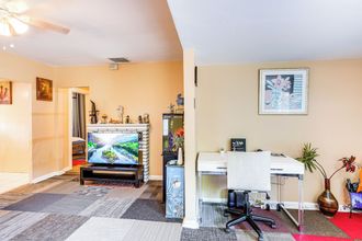 其他 4 19 Mi to Disney World: Bright Haines City Getaway!