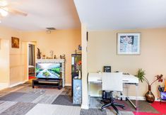 기타 4 19 Mi to Disney World: Bright Haines City Getaway!