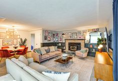 อื่นๆ 3 Vibrant Tacoma Retreat, Near Point Defiance Park!