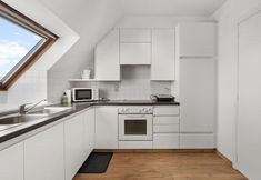 Others 5 Beautiful Apartment Near Center