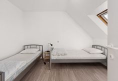 Others 4 Beautiful Apartment Near Center