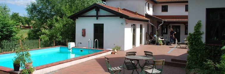 Others Wohnung in Dargun mit Pool und Streichelzoo