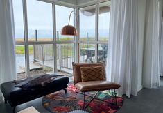 Others 2 Villa by Tjeukemeer With Sauna & Whirlpool
