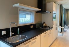 Others 5 Chalet With Pond View in Gelderland