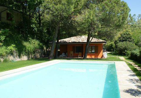 Khác Luxurious Bungalow in Garda With Swimming Pool