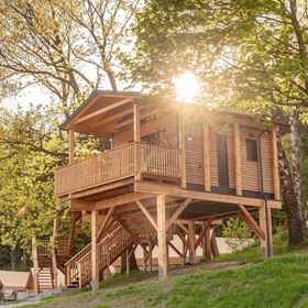 Primary image1蓋爾塔爾山谷中的美麗樹屋,克恩顿州飯店