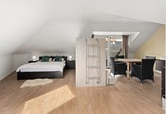 Others 2 Beautiful Duplex Near Shopping Street