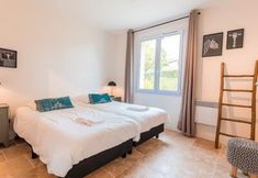 อื่นๆ 2 Spacious Villa With Large Garden