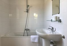 기타 3 Superb Vacation Home With Terrace