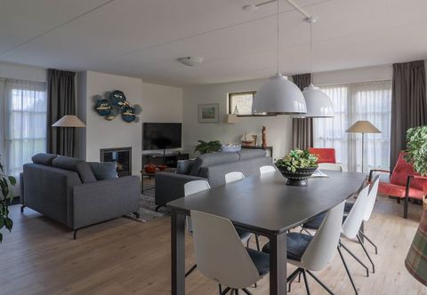 Others Spacious Villa in a Holiday Park in Makkum