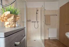 其他 4 Apartment Captain's Terrace