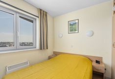 Others 2 Spacious Studio Near Seafront