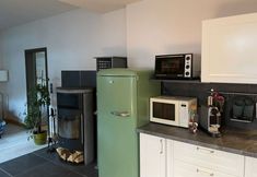 其他 4 Place to Be Modern Retreat