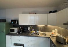 其他 5 Place to Be Modern Retreat