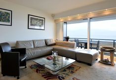 Others 5 Refined Seaview Apartment