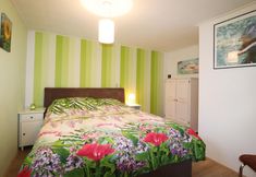 Others 6 Holiday Home in Donkerbroek Near Forest Trails