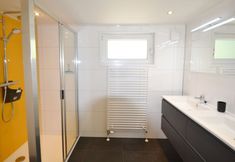 Lainnya 4 Holiday Home With Covered Terrace in Rhenen