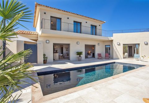 Lainnya Superb Villa With Pool and sea View