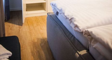 Khác 2 Small House Lake Modern Retreat