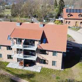 Primary image1Small House Lake Modern Retreat,Kriesow飯店