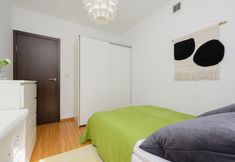 Others 2 Sunny Heart of Warsaw by Renters