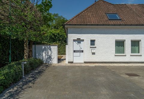 Others Villa in Kortrijk With Heated Pool