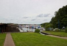 Others 2 Holiday Apartment Age