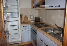 Others 4 Holiday Apartment Age