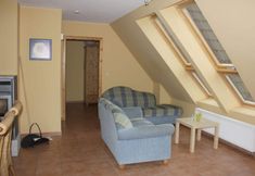 Others 5 Holiday Apartment Age