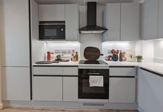 Others 6 Charles Hope Cardiff