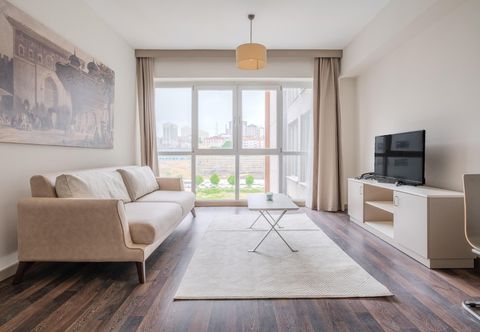 其他 Residence 5 min to Metro 30 min to IST Airport