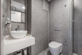 기타 4 Modern Residence Studio Flat w Balcony in Bagcilar