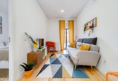 Others 4 Nomad s Netto Subway - Sunny Balcony