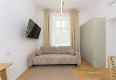 Others 5 Wawel Castle Old Town Smaller p4you pl