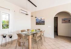 Others 5 Villa Sara Porter