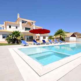 Primary image 1 Stunnig 5 Bedroom Private Pool Villa With Cinema Room, Lisbon Hotels