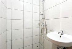 Others 6 Cozy Stay Studio (No Kitchen) Bandaraya - Tallasa City Makassar Apartment