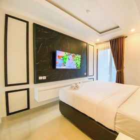 Room 1 Restful And Elegant 1Br Patraland Amarta Apartment, Warung Bu Trimah Hotels