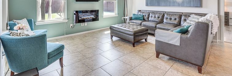 อื่นๆ Chic & Relaxing Katy Escape w/ Community Pool!