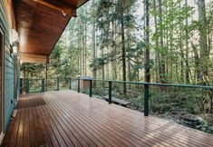 Others 5 60gs - Pets Ok - Soaker Tub - Deck 2 Bedroom Cabin by RedAwning